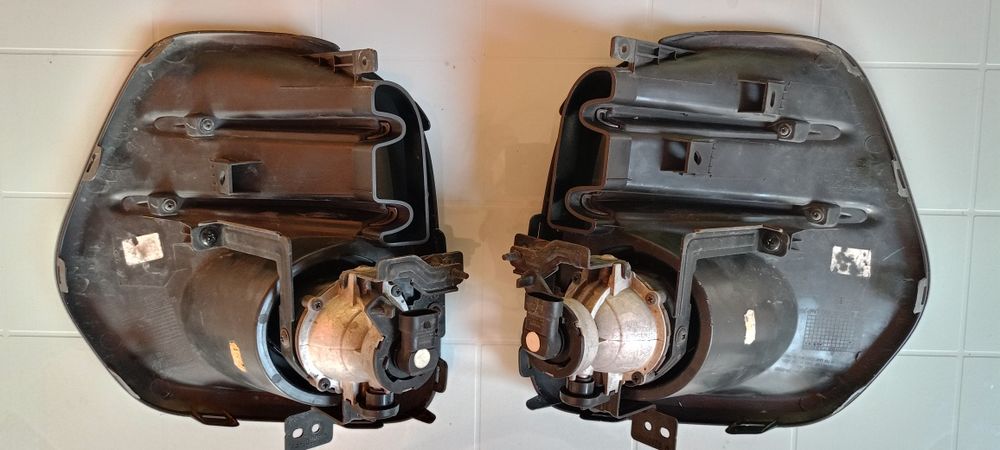 Халогени, фарове за Kia Sportage IV 2016-2017 мокетни стелки