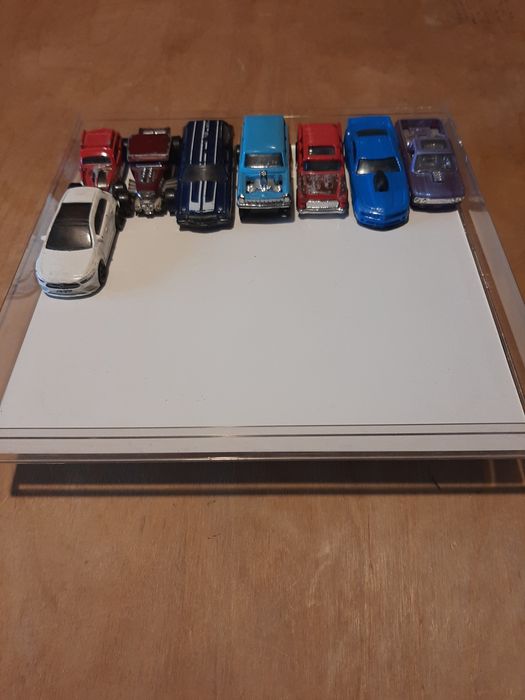 Модели Hot wheels