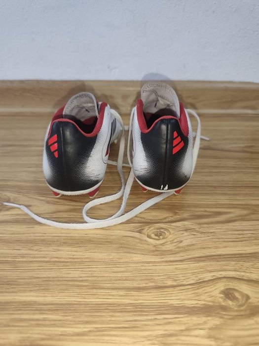Ghete fotbal cu crampoane  Adidas copii m 31
