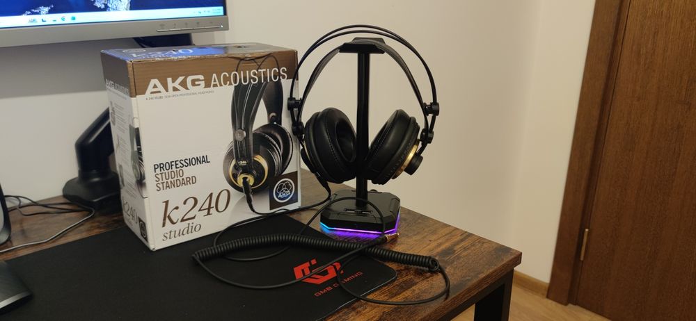 Casti Akg 240 studio