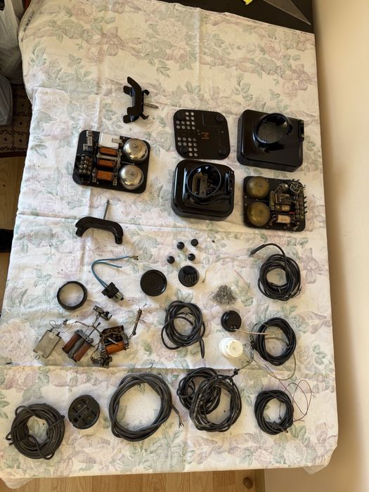 Ретро телефони за реставрация