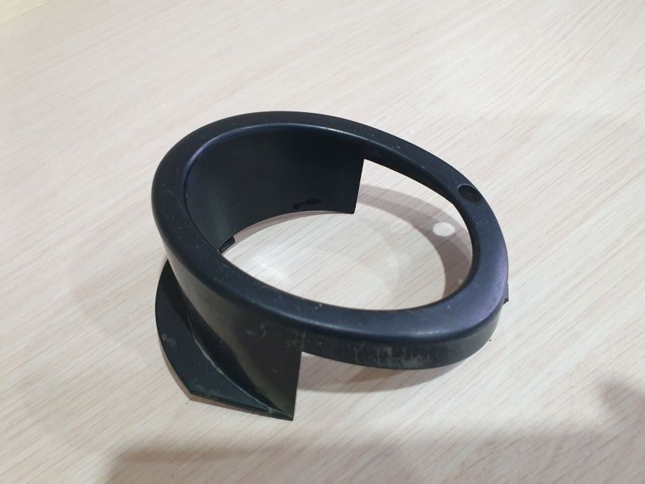 Рамка противотуманки бмв е39м