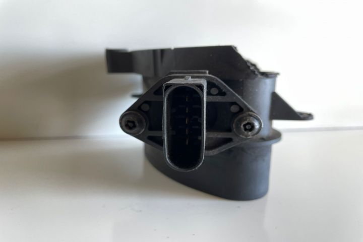 Debitmetru aer   Bosch 0928400468 BMW Seria 3 E46