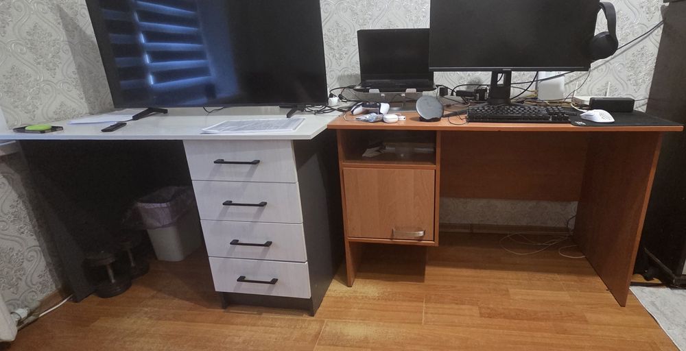 Продаются офисные столы
