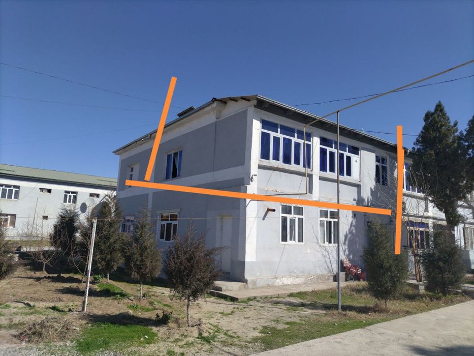 Denovda 1 xonali uy sotiladi