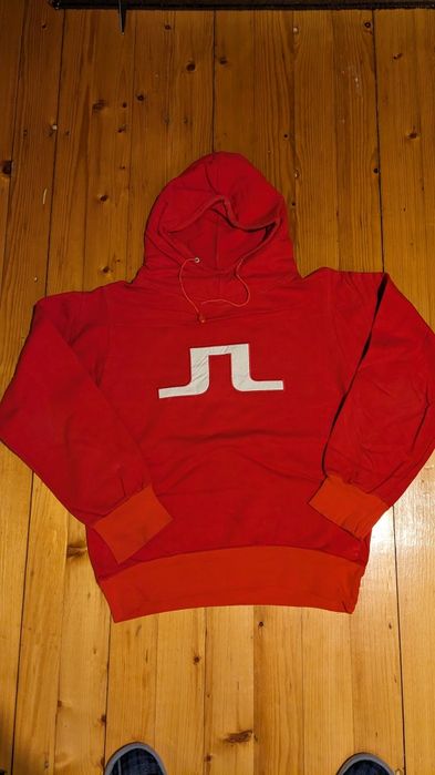 Дрехи суичери блузи пуловери