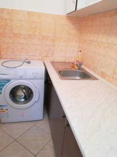 Proprietar, închiriez garsonieră mobilată, 20mp, etaj 2 – Tomis Nord (Badea Cârțan)
