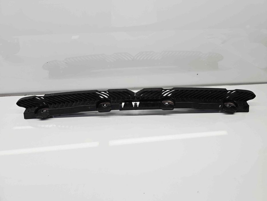 Suport central bara spate Volkswagen Passat B8 (3G2) [Fabr 2015-prezen