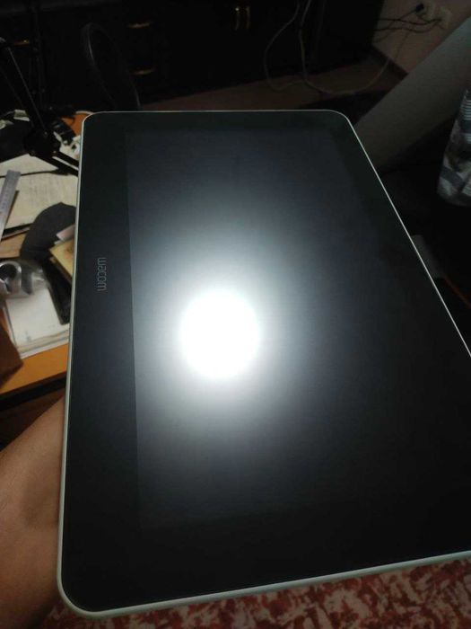 Wacom One HD Creative Pen Display - планшет для рисования