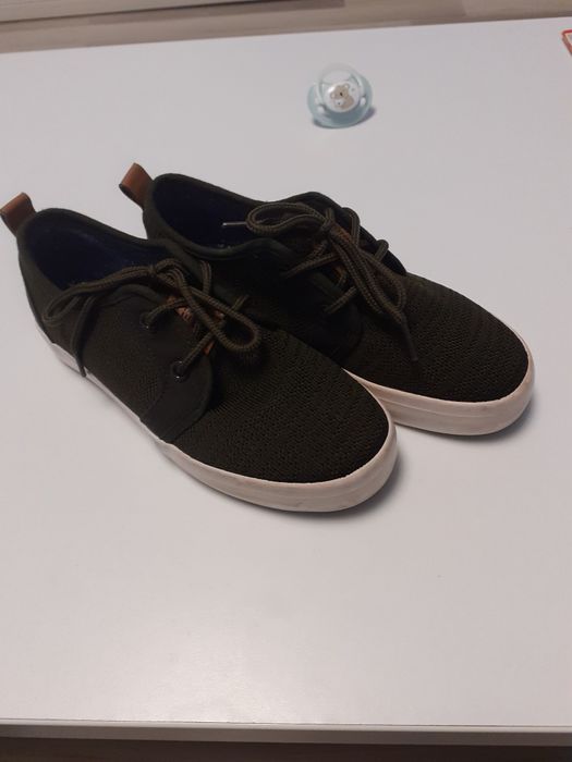 Vand pantofi vara baiat nr 34