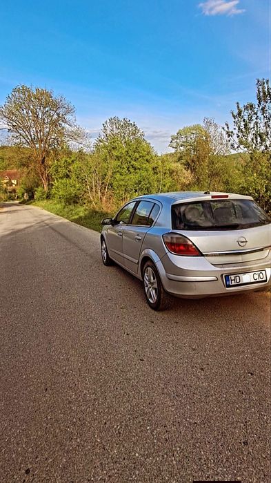OPEL Astra 2004 — imagine 5
