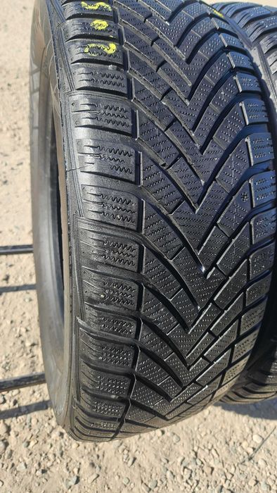 205/60 R16 • Iarna • Vredestein Wintrac 96H | 2 buc | DOT 2023 | Pret/buc