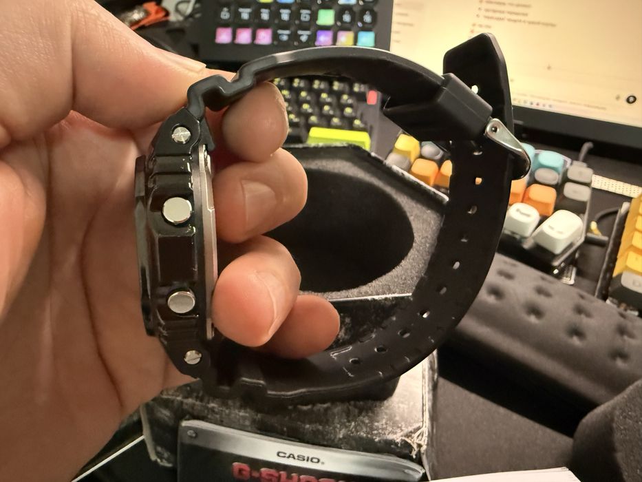 Продам новые часы casio gm 5600