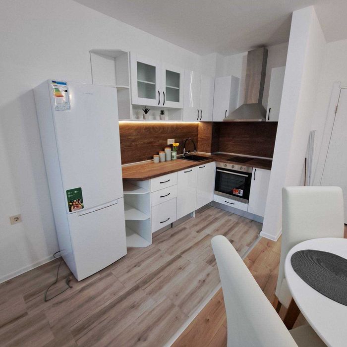 Дава се под наем Двустаен апартамент в Пловдив, Христо Смирненски - 75 кв.м за 500 € - Снимка #3