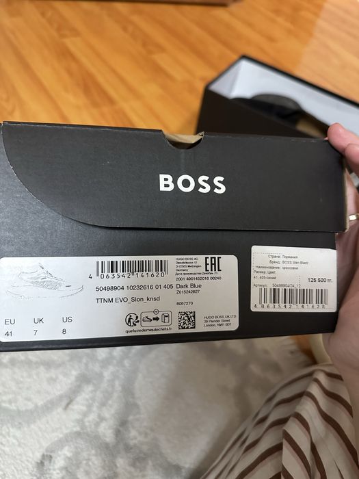 Продам мужскую обувь Boss 41 рр