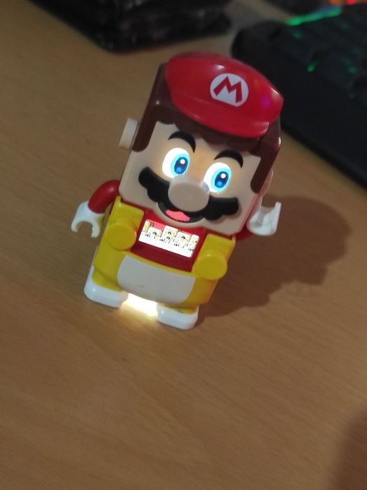Lego mario оригинал