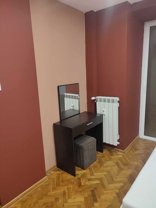 Дава се под наем Двустаен апартамент в София, Център - 60 кв.м за 765 € - Снимка #3