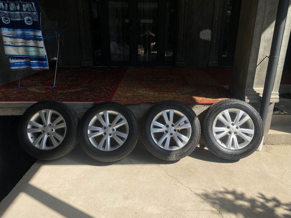 Captiva R18 ideal xolatdagi diska va balon sotiladi.Kumho crugen