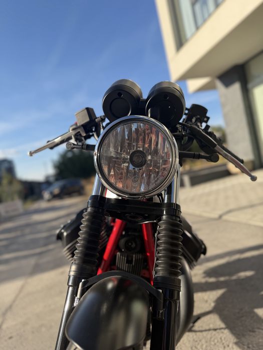 Moto Guzzi V7 III Racer | Öhlins | Brembo | Numbered edition