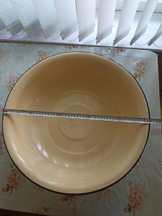 Продам таз эмалированный