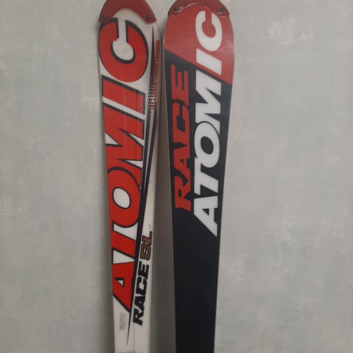 Лыжи горные Атомик рэйс