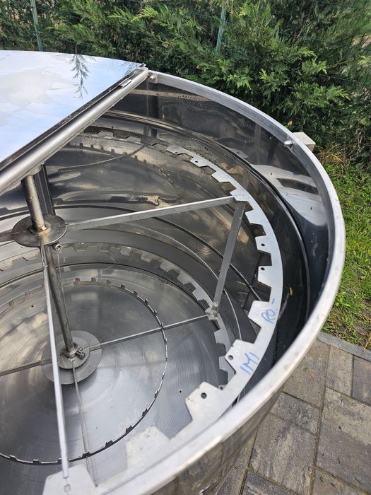 Vând familii de albine