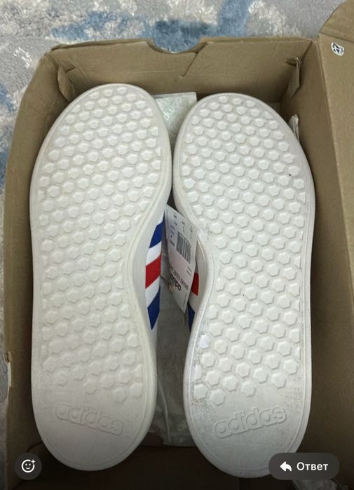 Кроссовки Adidas