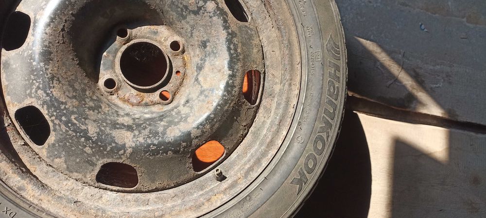 Диск  с  резиной