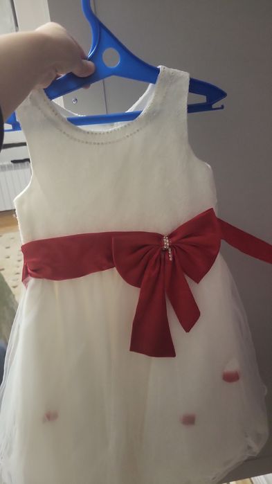 Нарядные платья на 3-4-5 лет