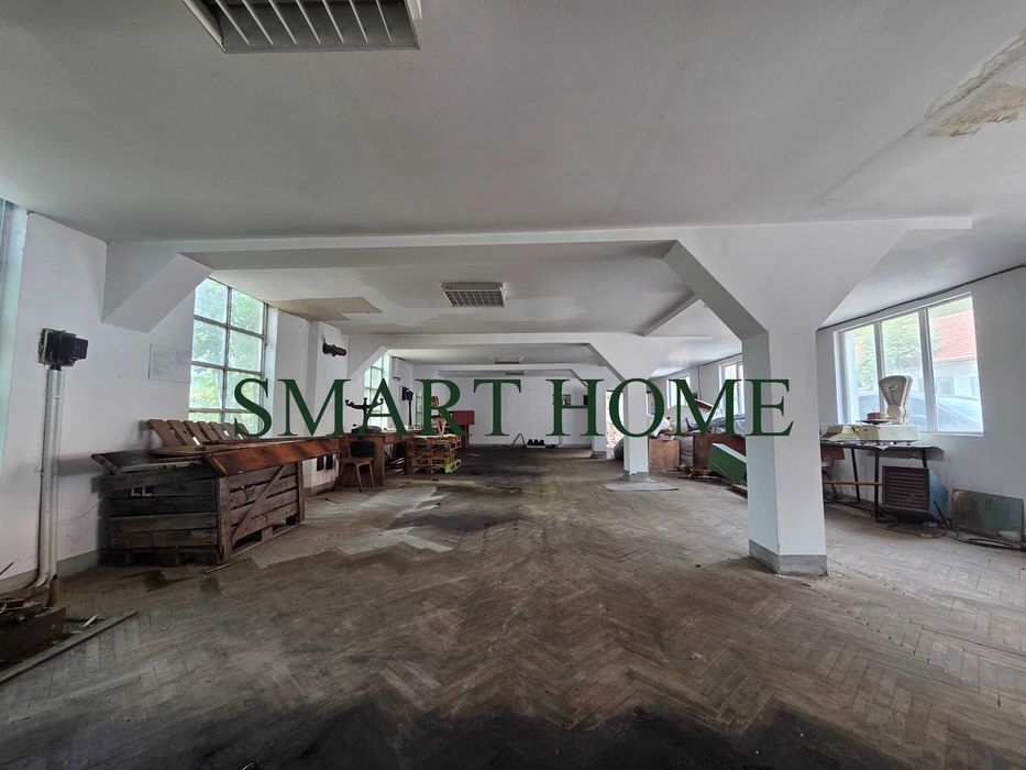 Дава се под наем Склад в Велико Търново, Център - 300 кв.м за 489.6 € - Снимка #1