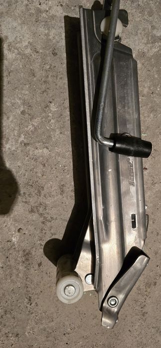 Крик за Ауди А6 работи