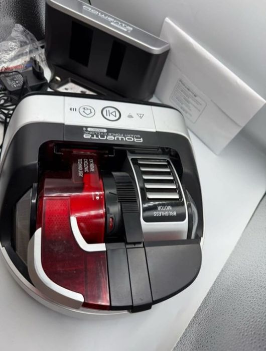 Aspirator robot Rowenta