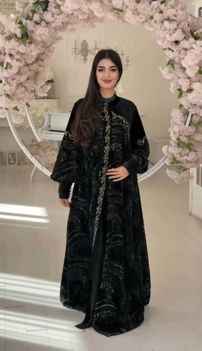 Dubay abayasi. AGSAN AL TUUT  Brand Dvoyka baza va abaya.