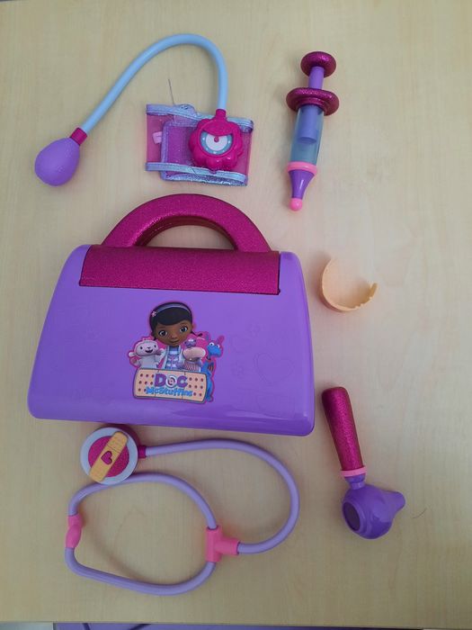 Чемодан доктора Плюшева из серии Дисней