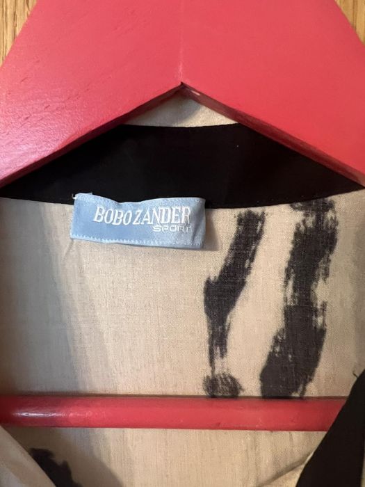 Дамски ризи на Бобо Сандер и Резърв