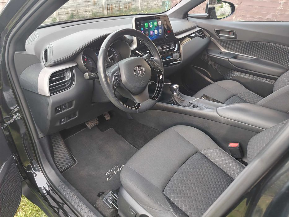 C-HR HYBRIDE 1.8L 122 cp  Dynamic Business+ Stage Hybrid Academy