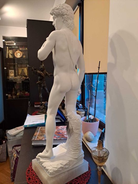 Statuie de colecție, reproducere David de Michelangelo semnat autor celebru, 91 cm 28 Kg marmura/alabastru