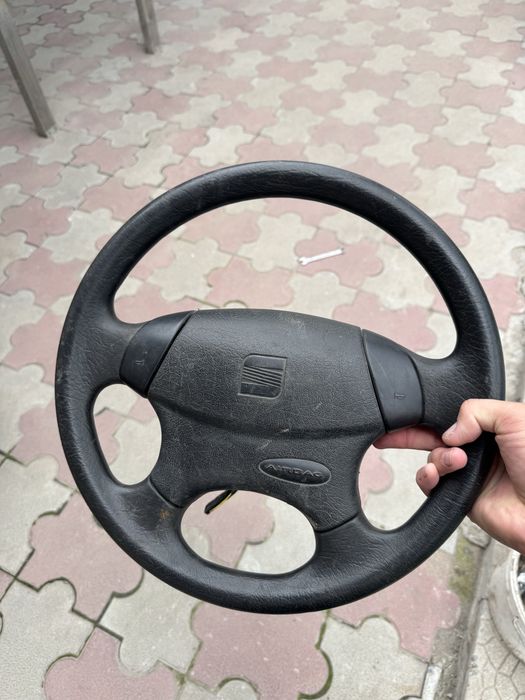SEAT  руль продам