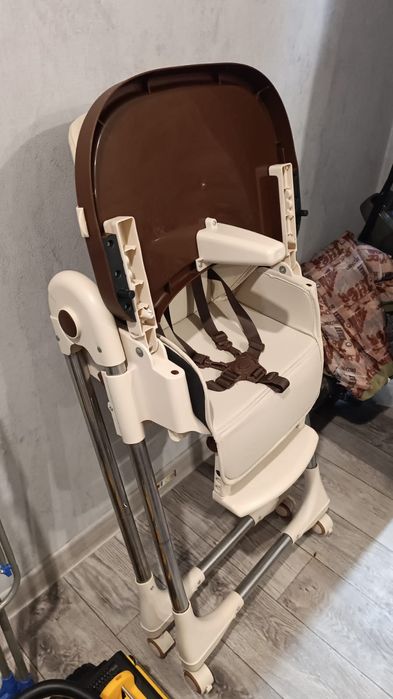 Детский стульчик со столиком