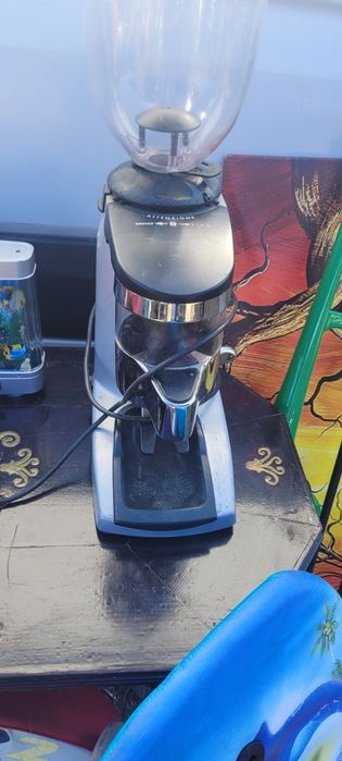 Rășnita cafea profesională Compak k6