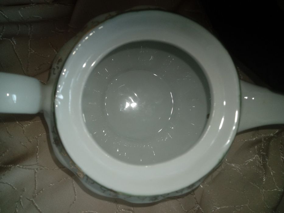 Чешский чайник фарфоровый
