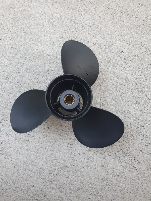 Перка-пропелер за извънбордови двигател