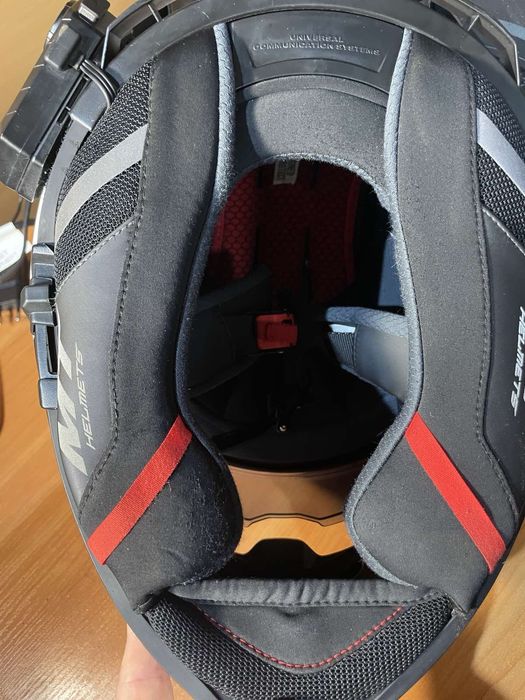 Мото каска в комплект с пинлок и комуникатор