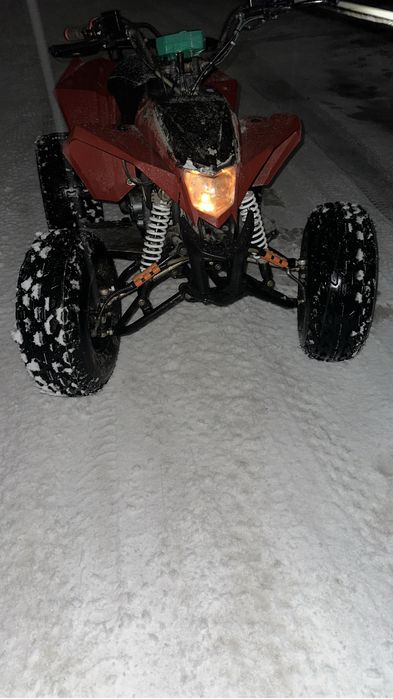 Продаю квадроцикл 125 кубов,