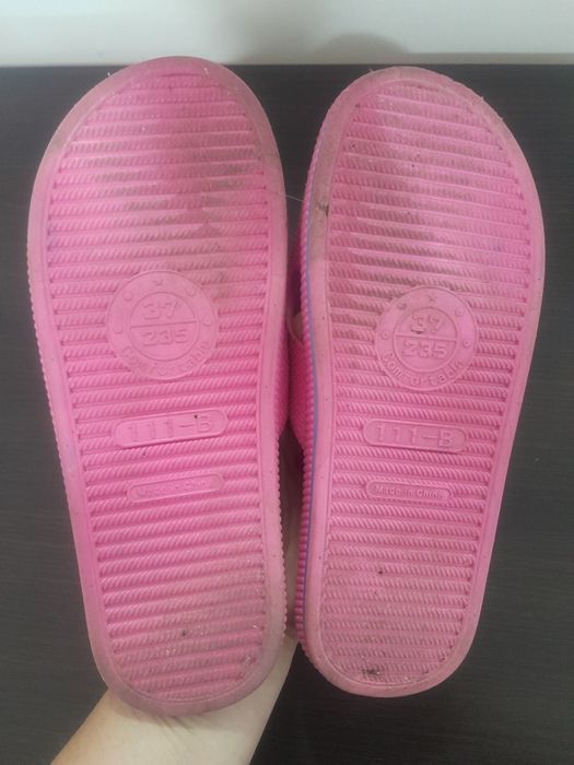 Шлепанцы розовые 37 размер