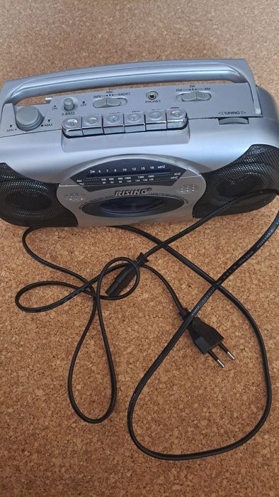 Радиокасетофон"Rising"