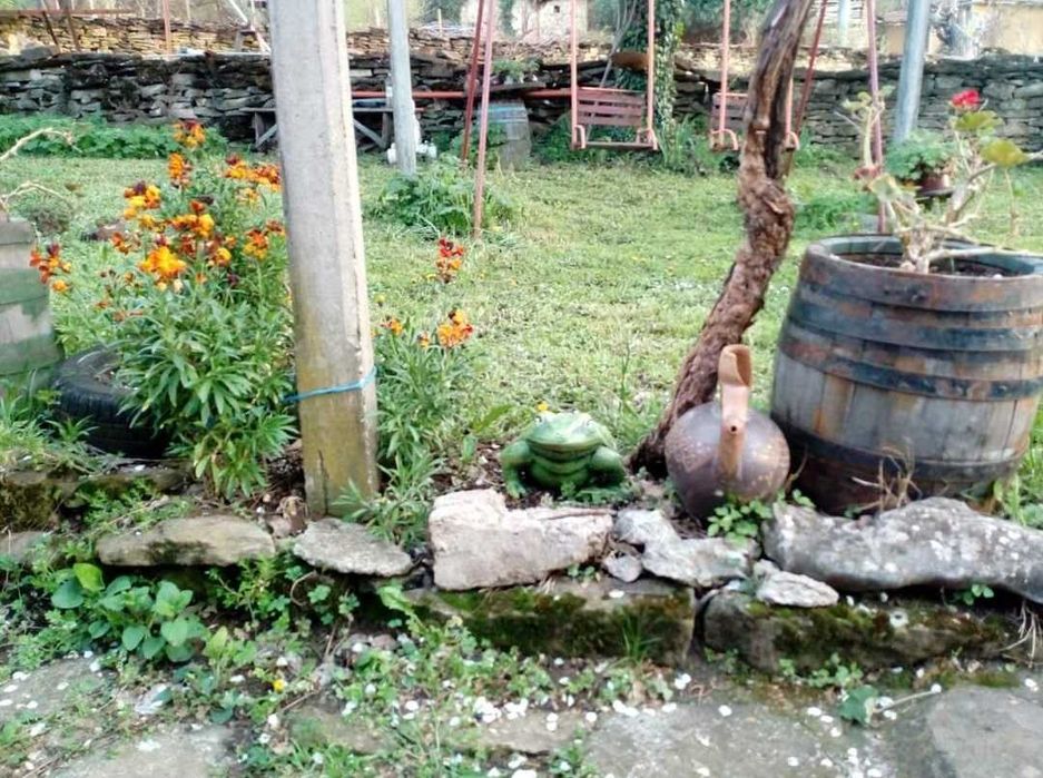 продавам дъбова каца за вино, 300 литра, и 250 литра