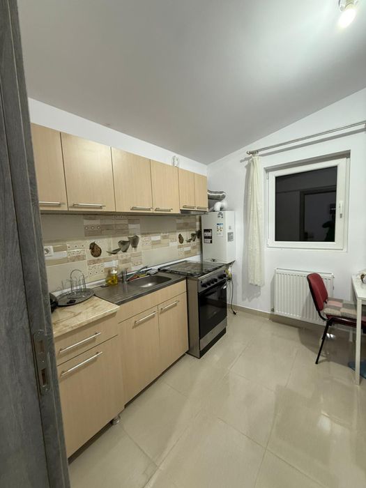 Inchiriez garsoniera 43 m^2 Dobroești + loc de parcare suprateran