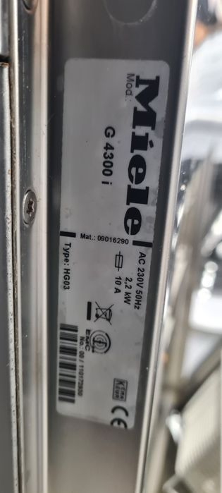 Съдомиялна за пълно вграждане Miele G4300i A+