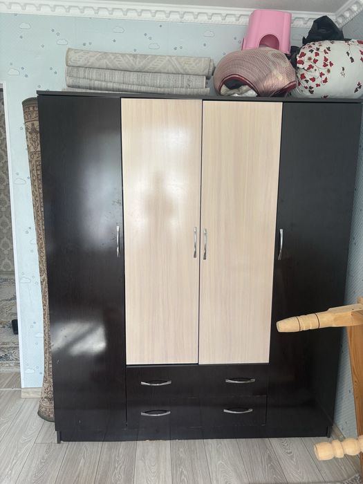 шкаф черный белый